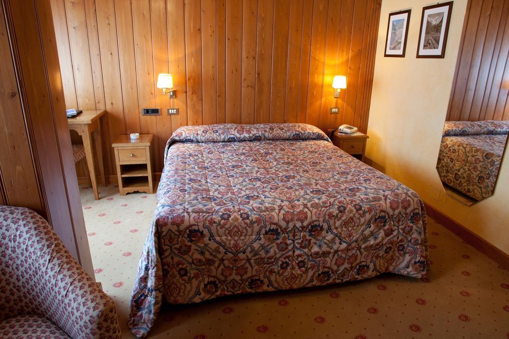 Hotel Pavillon Courmayeur Esterno foto