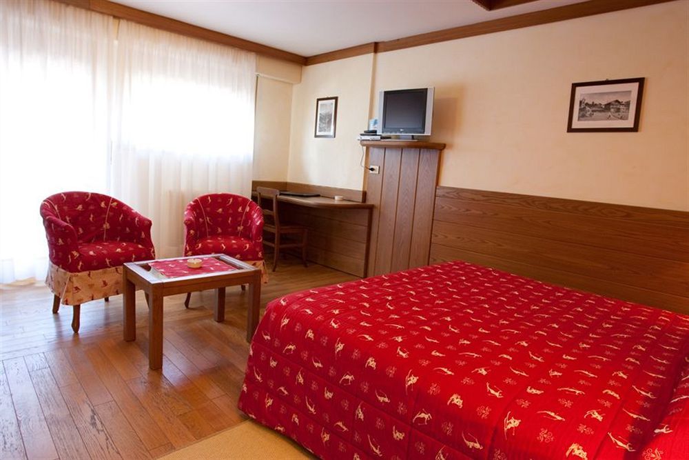 Hotel Pavillon Courmayeur Esterno foto